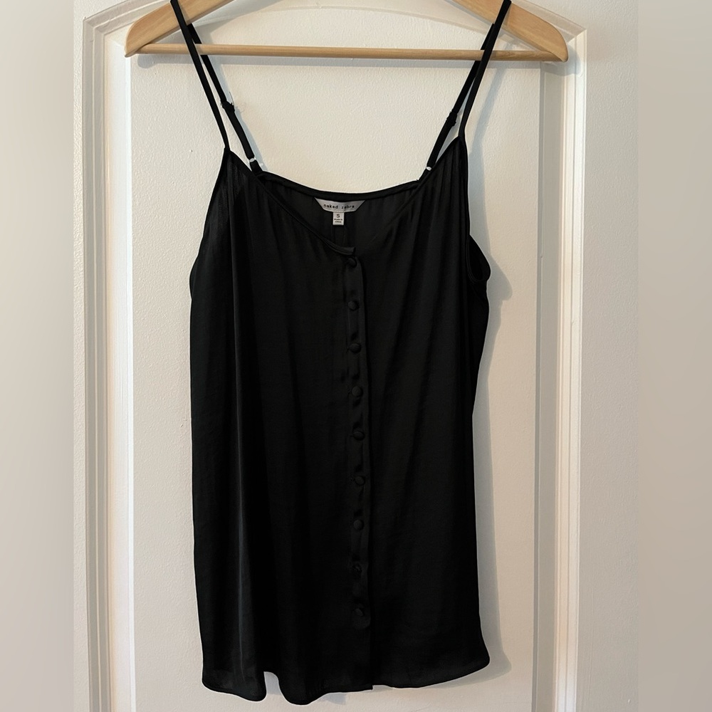 Women black tank with buttons